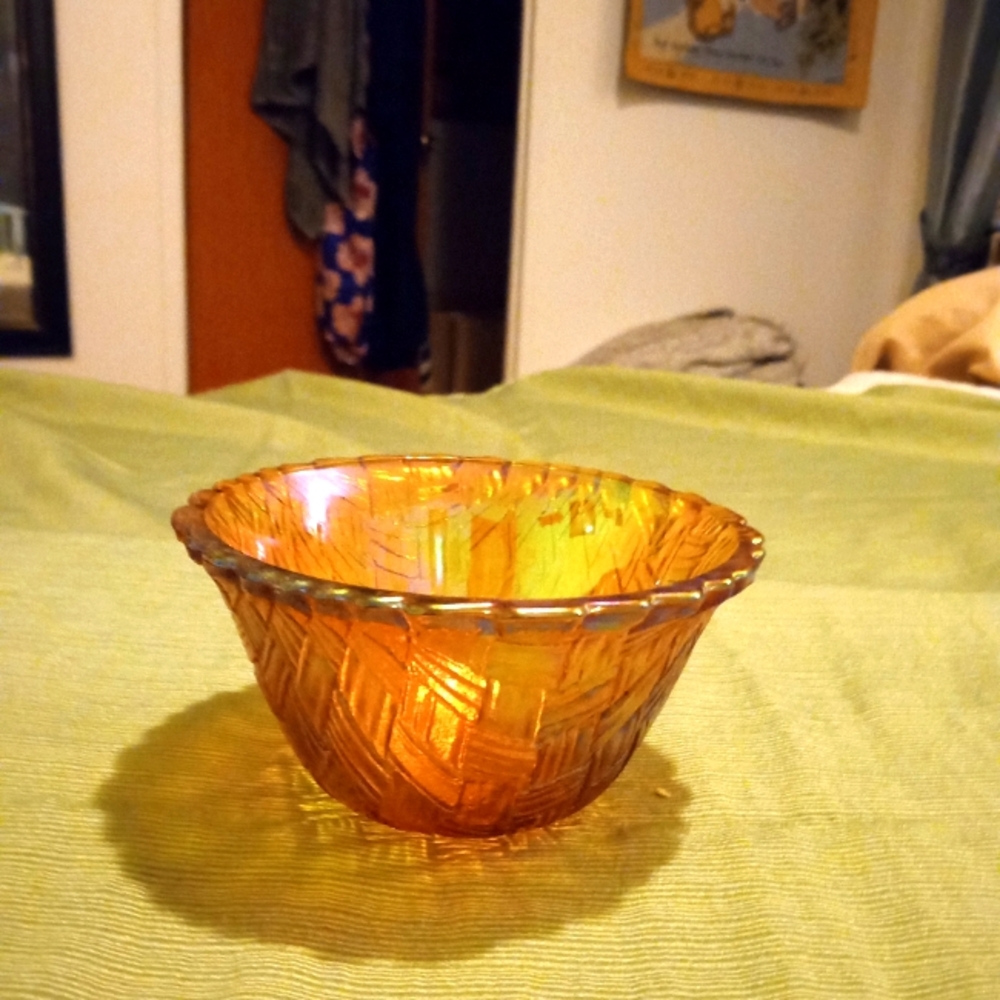 Small Indiana Glass Co Iridescent Marigold Bowl